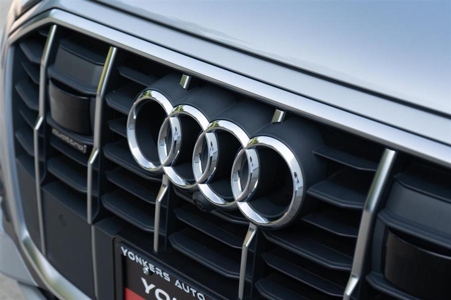 2022 Audi Q7 Premium Plus, available for sale in Woodside, New York | Drive Central. Woodside, New York 2022 Audi Q7 Premium Plus, available for sale in Woodside, New York | Drive Central. Woodside, New York