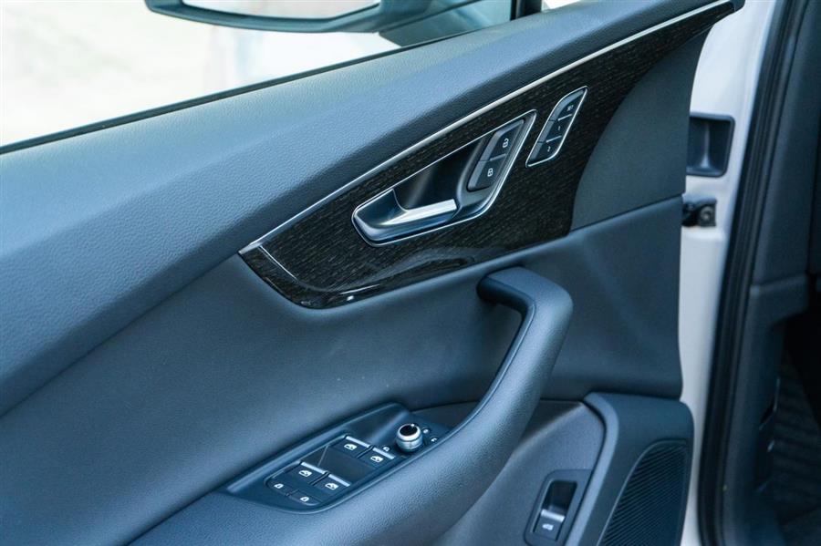 2022 Audi Q7 Premium Plus, available for sale in Woodside, New York | Drive Central. Woodside, New York 2022 Audi Q7 Premium Plus, available for sale in Woodside, New York | Drive Central. Woodside, New York