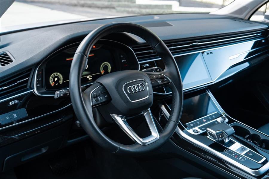 2022 Audi Q7 Premium Plus, available for sale in Woodside, New York | Drive Central. Woodside, New York 2022 Audi Q7 Premium Plus, available for sale in Woodside, New York | Drive Central. Woodside, New York