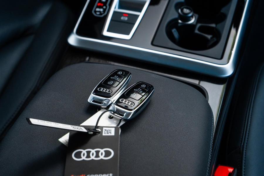2022 Audi Q7 Premium Plus, available for sale in Woodside, New York | Drive Central. Woodside, New York 2022 Audi Q7 Premium Plus, available for sale in Woodside, New York | Drive Central. Woodside, New York