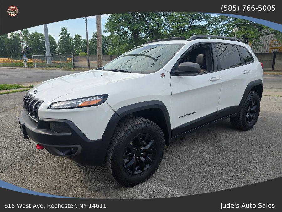 Used 2015 Jeep Cherokee in Wolcott, New York | Auto Hunter CNY. Wolcott, New York