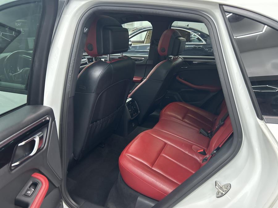 2018 Porsche Macan Sport Edition AWD, available for sale in Jersey City, New Jersey | Luxe Auto Galleria. Jersey City, New Jersey 2018 Porsche Macan Sport Edition AWD, available for sale in Jersey City, New Jersey | Luxe Auto Galleria. Jersey City, New Jersey