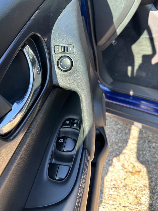 2017 Nissan Rogue AWD SV, available for sale in Madbury, New Hampshire | AWD Auto Outlet. Madbury, New Hampshire 2017 Nissan Rogue AWD SV, available for sale in Madbury, New Hampshire | AWD Auto Outlet. Madbury, New Hampshire
