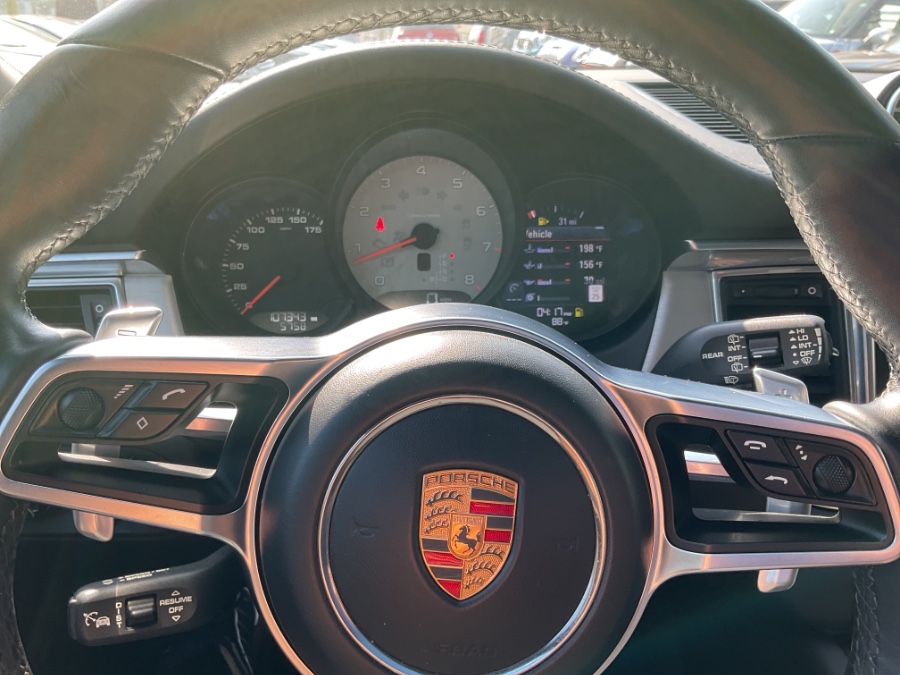 2015 Porsche Macan AWD 4dr S, available for sale in Waterbury, Connecticut | Jim Juliani Motors. Waterbury, Connecticut 2015 Porsche Macan AWD 4dr S, available for sale in Waterbury, Connecticut | Jim Juliani Motors. Waterbury, Connecticut