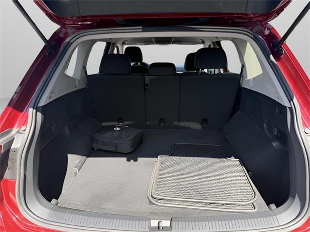 2018 Volkswagen Tiguan 2.0T S, available for sale in Stratford, Connecticut | Wiz Leasing Inc. Stratford, Connecticut 2018 Volkswagen Tiguan 2.0T S, available for sale in Stratford, Connecticut | Wiz Leasing Inc. Stratford, Connecticut