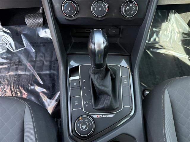 2018 Volkswagen Tiguan 2.0T S, available for sale in Stratford, Connecticut | Wiz Leasing Inc. Stratford, Connecticut 2018 Volkswagen Tiguan 2.0T S, available for sale in Stratford, Connecticut | Wiz Leasing Inc. Stratford, Connecticut
