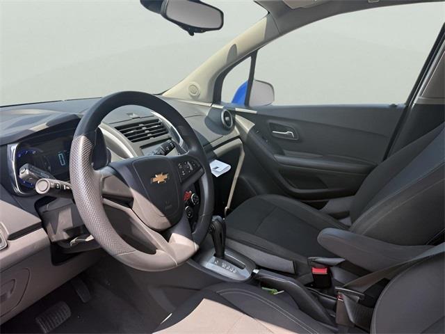 2016 Chevrolet Trax LS, available for sale in Stratford, Connecticut | Wiz Leasing Inc. Stratford, Connecticut 2016 Chevrolet Trax LS, available for sale in Stratford, Connecticut | Wiz Leasing Inc. Stratford, Connecticut