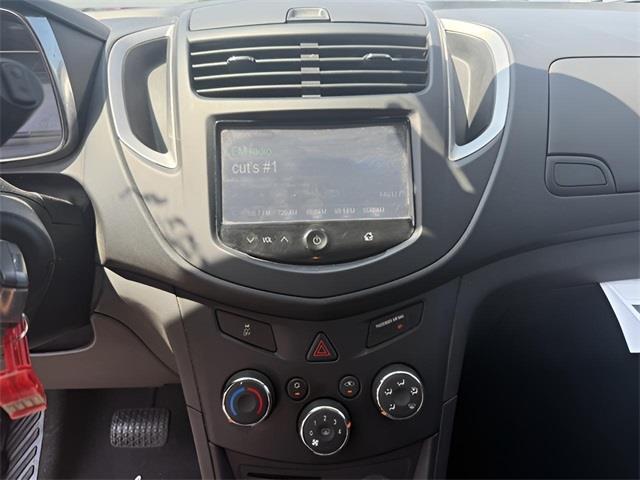 2016 Chevrolet Trax LS, available for sale in Stratford, Connecticut | Wiz Leasing Inc. Stratford, Connecticut 2016 Chevrolet Trax LS, available for sale in Stratford, Connecticut | Wiz Leasing Inc. Stratford, Connecticut
