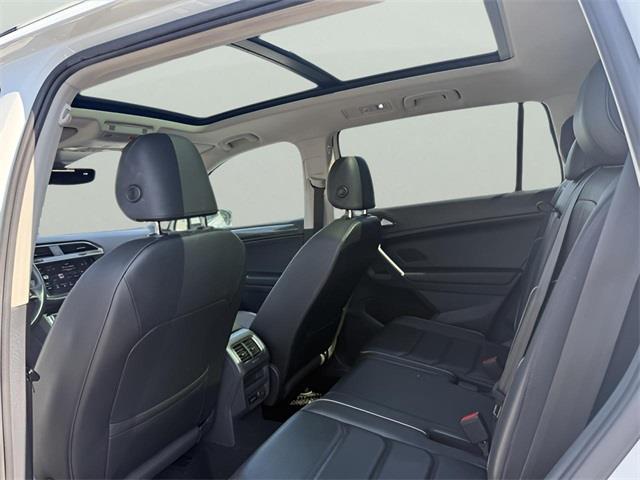 2018 Volkswagen Tiguan 2.0T SEL Premium, available for sale in Stratford, Connecticut | Wiz Leasing Inc. Stratford, Connecticut 2018 Volkswagen Tiguan 2.0T SEL Premium, available for sale in Stratford, Connecticut | Wiz Leasing Inc. Stratford, Connecticut