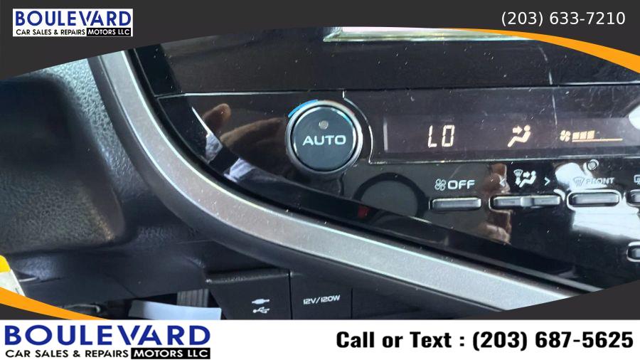 2018 Toyota Camry SE Sedan 4D, available for sale in New Haven, Connecticut | Boulevard Motors LLC. New Haven, Connecticut 2018 Toyota Camry SE Sedan 4D, available for sale in New Haven, Connecticut | Boulevard Motors LLC. New Haven, Connecticut