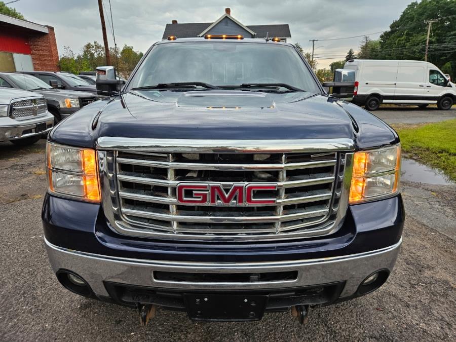 2009 GMC Sierra 2500HD 4WD 6.6 Duramax Diesel Crew Cab 153" SLE, available for sale in East Windsor, Connecticut | Toro Auto. East Windsor, Connecticut 2009 GMC Sierra 2500HD 4WD 6.6 Duramax Diesel Crew Cab 153" SLE, available for sale in East Windsor, Connecticut | Toro Auto. East Windsor, Connecticut