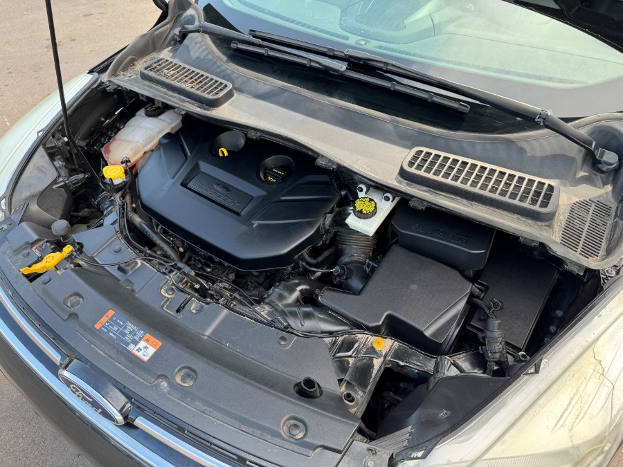 2015 Ford Escape 4WD 4dr Titanium, available for sale in Ortonville, Michigan | Marsh Auto Sales LLC. Ortonville, Michigan 2015 Ford Escape 4WD 4dr Titanium, available for sale in Ortonville, Michigan | Marsh Auto Sales LLC. Ortonville, Michigan
