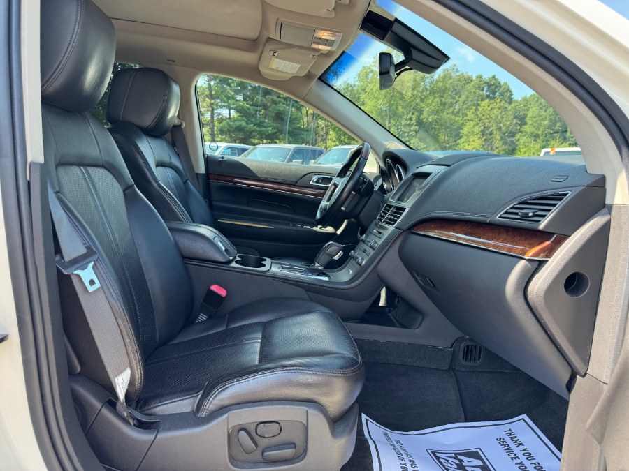 2012 Lincoln MKT 4dr Wgn 3.5L AWD w/EcoBoost, available for sale in Ortonville, Michigan | Marsh Auto Sales LLC. Ortonville, Michigan 2012 Lincoln MKT 4dr Wgn 3.5L AWD w/EcoBoost, available for sale in Ortonville, Michigan | Marsh Auto Sales LLC. Ortonville, Michigan