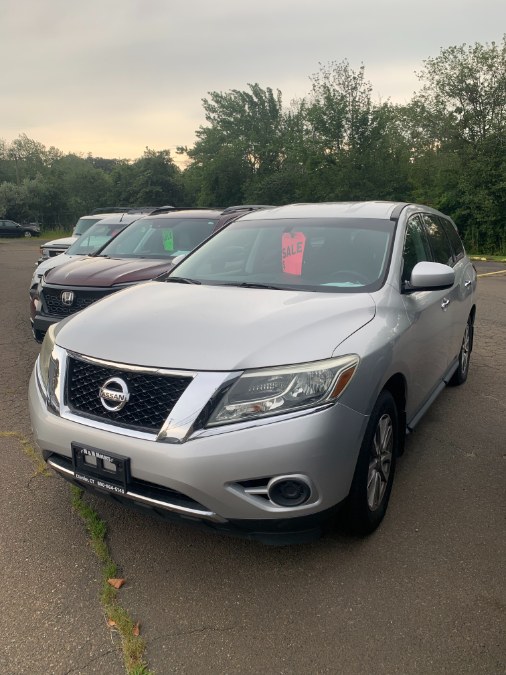 2014 Nissan Pathfinder 4WD 4dr SV, available for sale in Clinton, Connecticut | M&M Motors International. Clinton, Connecticut 2014 Nissan Pathfinder 4WD 4dr SV, available for sale in Clinton, Connecticut | M&M Motors International. Clinton, Connecticut