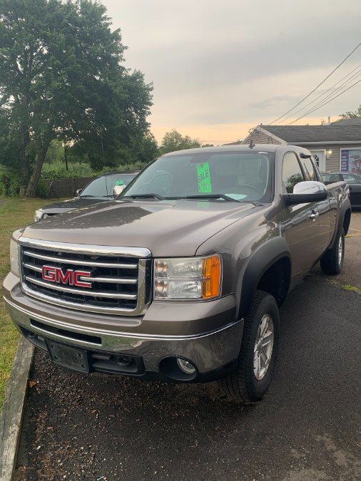 2013 GMC Sierra 1500 4WD Ext Cab 143.5" SLE, available for sale in Clinton, Connecticut | M&M Motors International. Clinton, Connecticut 2013 GMC Sierra 1500 4WD Ext Cab 143.5" SLE, available for sale in Clinton, Connecticut | M&M Motors International. Clinton, Connecticut
