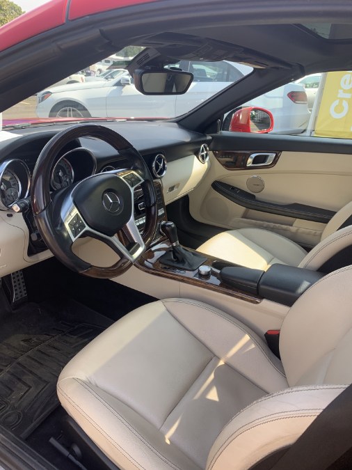 2014 Mercedes-Benz SLK-Class 2dr Roadster SLK 250, available for sale in Clinton, Connecticut | M&M Motors International. Clinton, Connecticut 2014 Mercedes-Benz SLK-Class 2dr Roadster SLK 250, available for sale in Clinton, Connecticut | M&M Motors International. Clinton, Connecticut