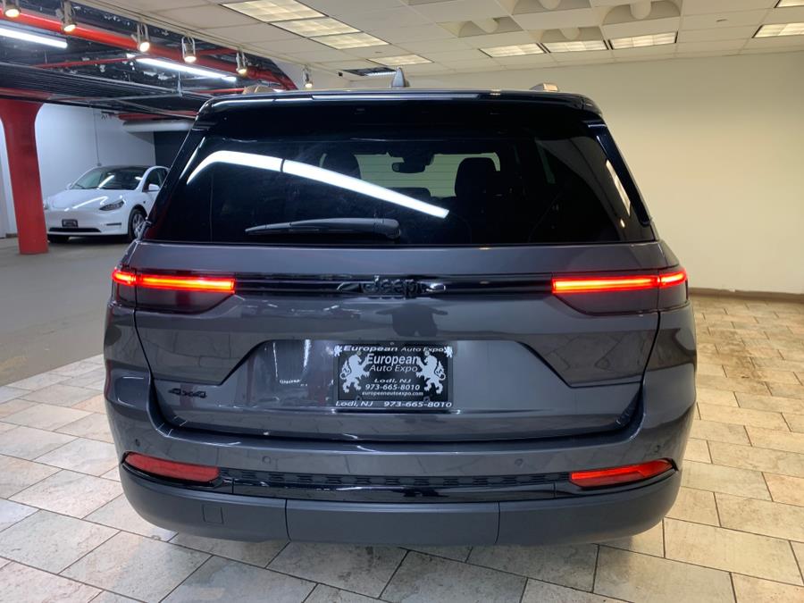 2022 Jeep Grand Cherokee Altitude 4x4, available for sale in Lodi, New Jersey | European Auto Expo. Lodi, New Jersey 2022 Jeep Grand Cherokee Altitude 4x4, available for sale in Lodi, New Jersey | European Auto Expo. Lodi, New Jersey