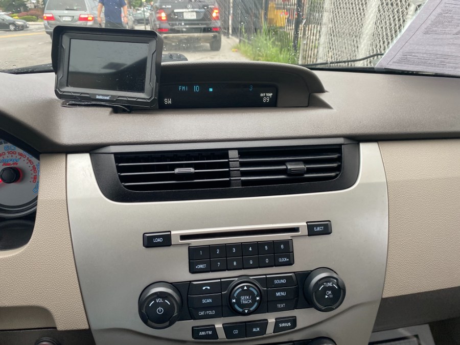 2010 Ford Focus 4dr Sdn SE, available for sale in Middle Village, New York | Middle Village Motors . Middle Village, New York 2010 Ford Focus 4dr Sdn SE, available for sale in Middle Village, New York | Middle Village Motors . Middle Village, New York
