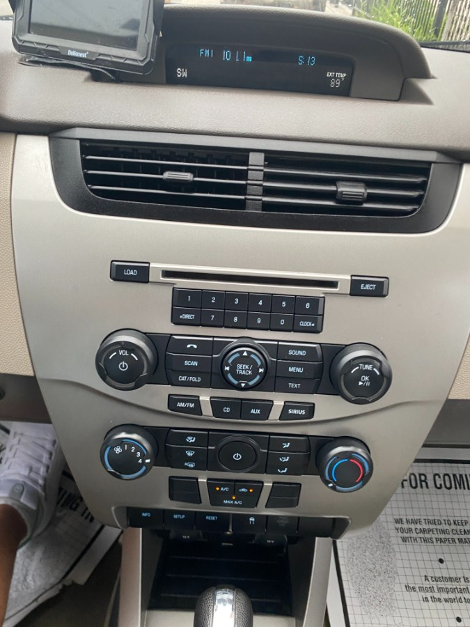 2010 Ford Focus 4dr Sdn SE, available for sale in Middle Village, New York | Middle Village Motors . Middle Village, New York 2010 Ford Focus 4dr Sdn SE, available for sale in Middle Village, New York | Middle Village Motors . Middle Village, New York