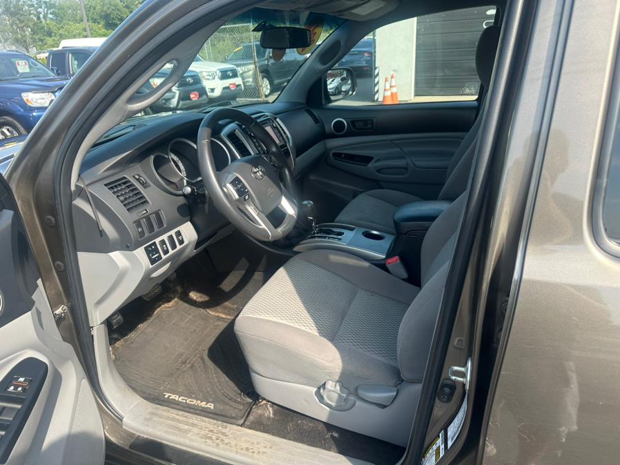 2014 Toyota Tacoma 4WD Double Cab V6 AT (Natl), available for sale in West Hartford, Connecticut | AutoMax. West Hartford, Connecticut 2014 Toyota Tacoma 4WD Double Cab V6 AT (Natl), available for sale in West Hartford, Connecticut | AutoMax. West Hartford, Connecticut