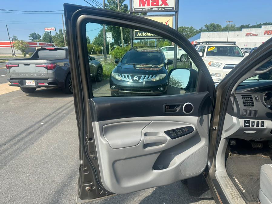 2014 Toyota Tacoma 4WD Double Cab V6 AT (Natl), available for sale in West Hartford, Connecticut | AutoMax. West Hartford, Connecticut 2014 Toyota Tacoma 4WD Double Cab V6 AT (Natl), available for sale in West Hartford, Connecticut | AutoMax. West Hartford, Connecticut