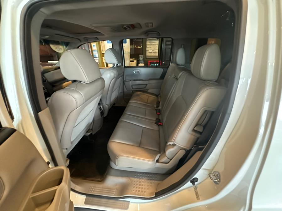 2012 Honda Pilot 4WD 4dr Touring w/RES & Navi, available for sale in West Hartford, Connecticut | AutoMax. West Hartford, Connecticut 2012 Honda Pilot 4WD 4dr Touring w/RES & Navi, available for sale in West Hartford, Connecticut | AutoMax. West Hartford, Connecticut
