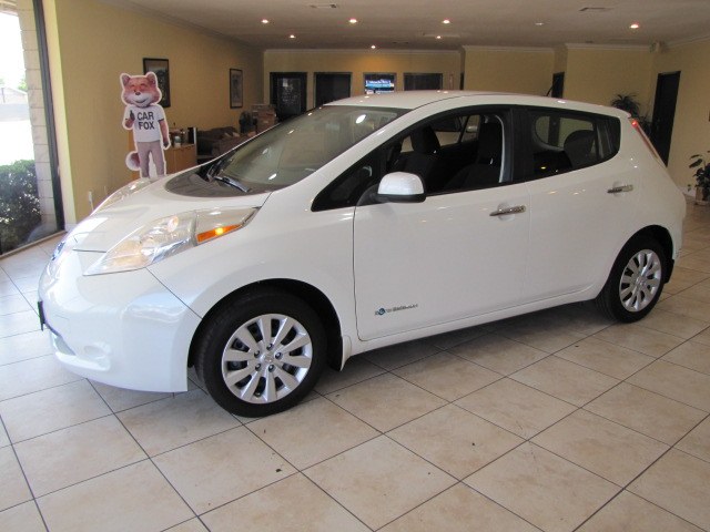 2015 Nissan LEAF 4dr HB S, available for sale in Placentia, California | Auto Network Group Inc. Placentia, California 2015 Nissan LEAF 4dr HB S, available for sale in Placentia, California | Auto Network Group Inc. Placentia, California