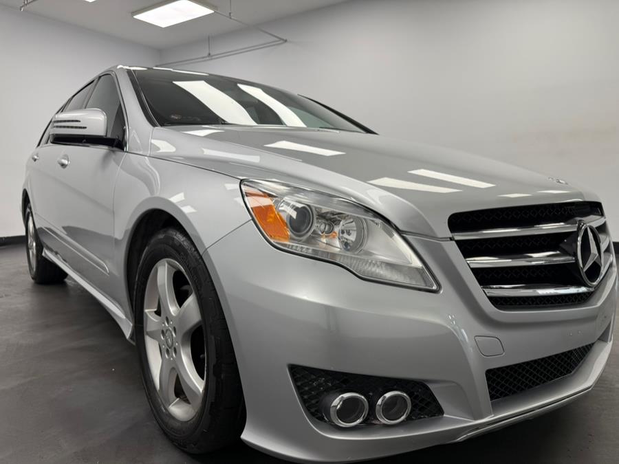 2011 Mercedes-Benz R-Class 4MATIC 4dr R350, available for sale in Elizabeth, New Jersey | M Auto Group. Elizabeth, New Jersey 2011 Mercedes-Benz R-Class 4MATIC 4dr R350, available for sale in Elizabeth, New Jersey | M Auto Group. Elizabeth, New Jersey