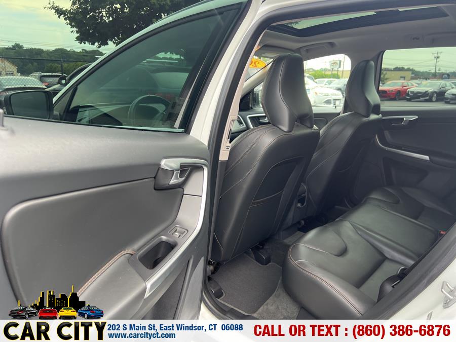 2017 Volvo XC60 T5 AWD Dynamic, available for sale in East Windsor, Connecticut | Car City LLC. East Windsor, Connecticut 2017 Volvo XC60 T5 AWD Dynamic, available for sale in East Windsor, Connecticut | Car City LLC. East Windsor, Connecticut
