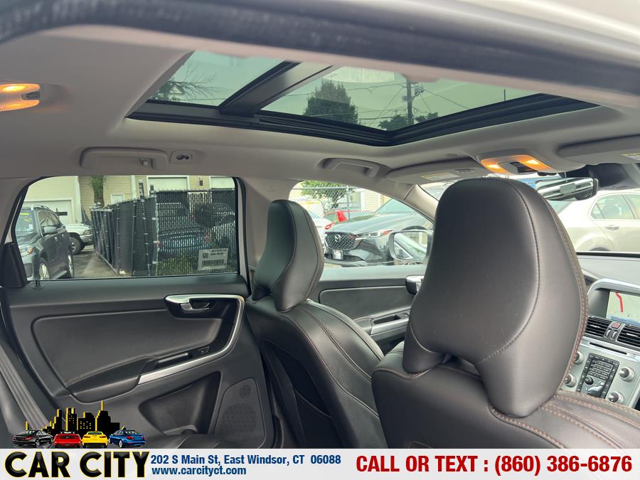 2017 Volvo XC60 T5 AWD Dynamic, available for sale in East Windsor, Connecticut | Car City LLC. East Windsor, Connecticut 2017 Volvo XC60 T5 AWD Dynamic, available for sale in East Windsor, Connecticut | Car City LLC. East Windsor, Connecticut