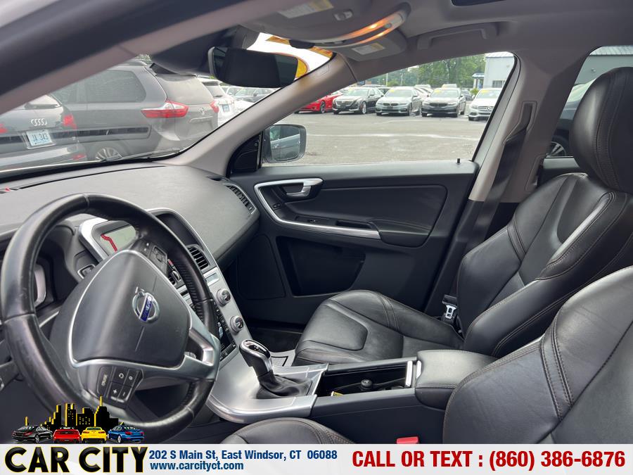 2017 Volvo XC60 T5 AWD Dynamic, available for sale in East Windsor, Connecticut | Car City LLC. East Windsor, Connecticut 2017 Volvo XC60 T5 AWD Dynamic, available for sale in East Windsor, Connecticut | Car City LLC. East Windsor, Connecticut