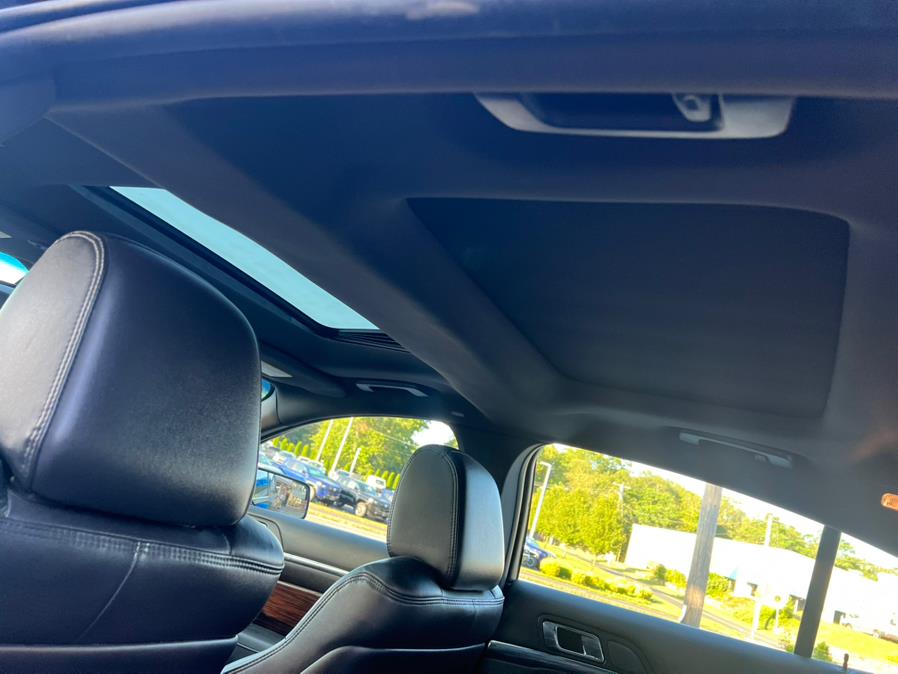 2011 Lincoln MKS 4dr Sdn 3.5L AWD w/EcoBoost, available for sale in Swansea, Massachusetts | Gas On The Run. Swansea, Massachusetts 2011 Lincoln MKS 4dr Sdn 3.5L AWD w/EcoBoost, available for sale in Swansea, Massachusetts | Gas On The Run. Swansea, Massachusetts