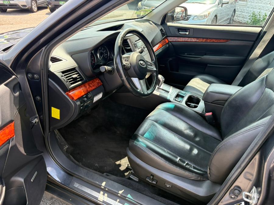 2010 Subaru Outback 4dr Wgn H4 Auto 2.5i Ltd Pwr Moon PZEV, available for sale in East Windsor, Connecticut | CT Car Co LLC. East Windsor, Connecticut 2010 Subaru Outback 4dr Wgn H4 Auto 2.5i Ltd Pwr Moon PZEV, available for sale in East Windsor, Connecticut | CT Car Co LLC. East Windsor, Connecticut