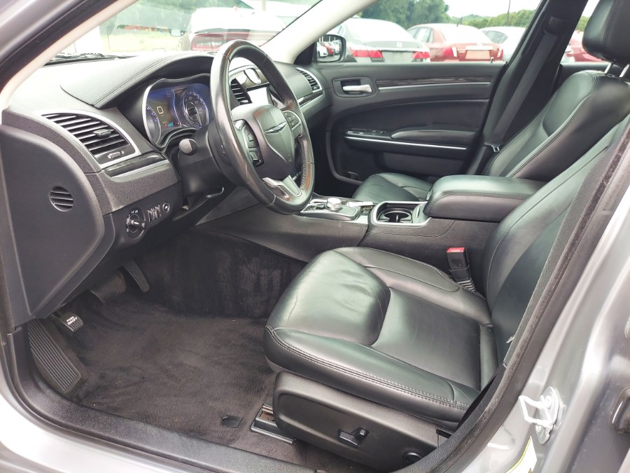 2016 Chrysler 300 4dr Sdn Limited AWD, available for sale in East Windsor, Connecticut | United Auto Sales of E Windsor, Inc. East Windsor, Connecticut 2016 Chrysler 300 4dr Sdn Limited AWD, available for sale in East Windsor, Connecticut | United Auto Sales of E Windsor, Inc. East Windsor, Connecticut