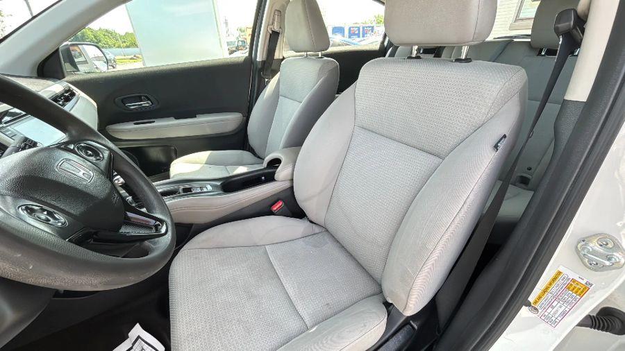 2022 Honda Hr-v LX Sport Utility 4D, available for sale in NEW BRITAIN, Connecticut | Prestige Auto Superstore. NEW BRITAIN, Connecticut 2022 Honda Hr-v LX Sport Utility 4D, available for sale in NEW BRITAIN, Connecticut | Prestige Auto Superstore. NEW BRITAIN, Connecticut
