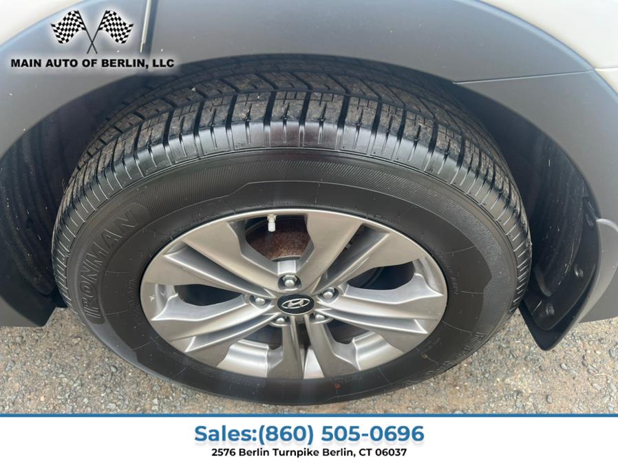 2016 Hyundai Santa Fe Sport AWD 4dr 2.4, available for sale in Berlin, Connecticut | Main Auto of Berlin. Berlin, Connecticut 2016 Hyundai Santa Fe Sport AWD 4dr 2.4, available for sale in Berlin, Connecticut | Main Auto of Berlin. Berlin, Connecticut