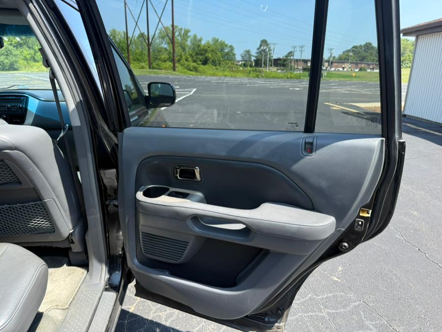 2007 Honda Pilot 4WD 4dr EX-L, available for sale in East Windsor, Connecticut | STS Automotive. East Windsor, Connecticut 2007 Honda Pilot 4WD 4dr EX-L, available for sale in East Windsor, Connecticut | STS Automotive. East Windsor, Connecticut