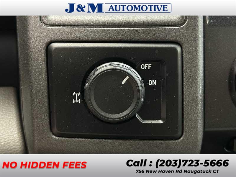 2017 Ford Super Duty F-250 Srw XL, available for sale in Naugatuck, Connecticut | J&M Automotive Sls&Svc LLC. Naugatuck, Connecticut 2017 Ford Super Duty F-250 Srw XL, available for sale in Naugatuck, Connecticut | J&M Automotive Sls&Svc LLC. Naugatuck, Connecticut