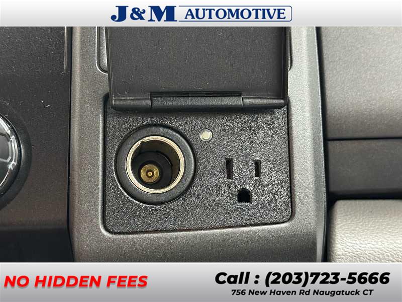 2017 Ford Super Duty F-250 Srw XL, available for sale in Naugatuck, Connecticut | J&M Automotive Sls&Svc LLC. Naugatuck, Connecticut 2017 Ford Super Duty F-250 Srw XL, available for sale in Naugatuck, Connecticut | J&M Automotive Sls&Svc LLC. Naugatuck, Connecticut