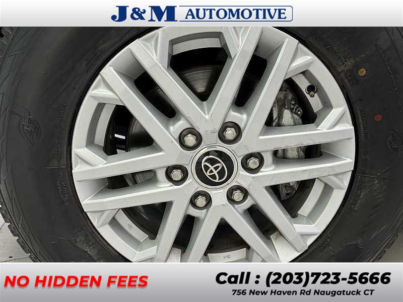2022 Toyota Tundra SR5, available for sale in Naugatuck, Connecticut | J&M Automotive Sls&Svc LLC. Naugatuck, Connecticut 2022 Toyota Tundra SR5, available for sale in Naugatuck, Connecticut | J&M Automotive Sls&Svc LLC. Naugatuck, Connecticut