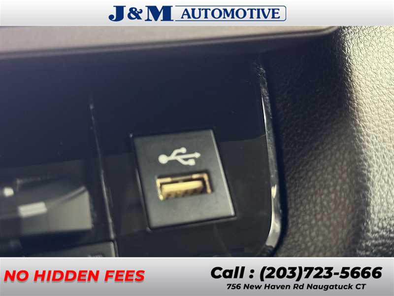 2022 Toyota Tundra SR5, available for sale in Naugatuck, Connecticut | J&M Automotive Sls&Svc LLC. Naugatuck, Connecticut 2022 Toyota Tundra SR5, available for sale in Naugatuck, Connecticut | J&M Automotive Sls&Svc LLC. Naugatuck, Connecticut
