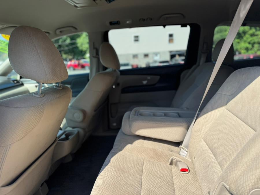 2016 Honda Odyssey 5dr SE, available for sale in Irvington, New Jersey | RT 603 Auto Mall. Irvington, New Jersey 2016 Honda Odyssey 5dr SE, available for sale in Irvington, New Jersey | RT 603 Auto Mall. Irvington, New Jersey