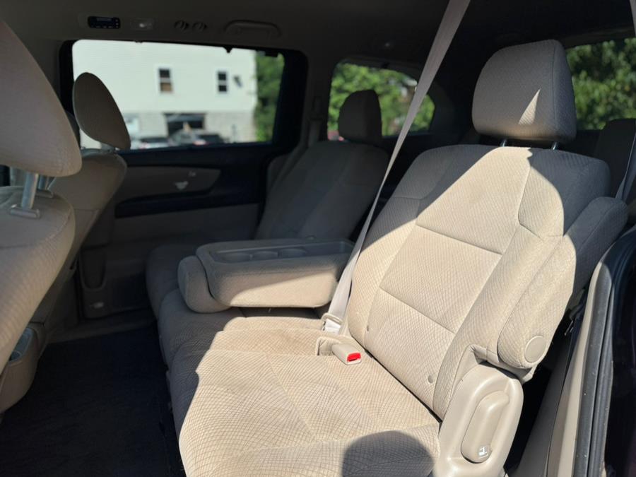 2016 Honda Odyssey 5dr SE, available for sale in Irvington, New Jersey | RT 603 Auto Mall. Irvington, New Jersey 2016 Honda Odyssey 5dr SE, available for sale in Irvington, New Jersey | RT 603 Auto Mall. Irvington, New Jersey