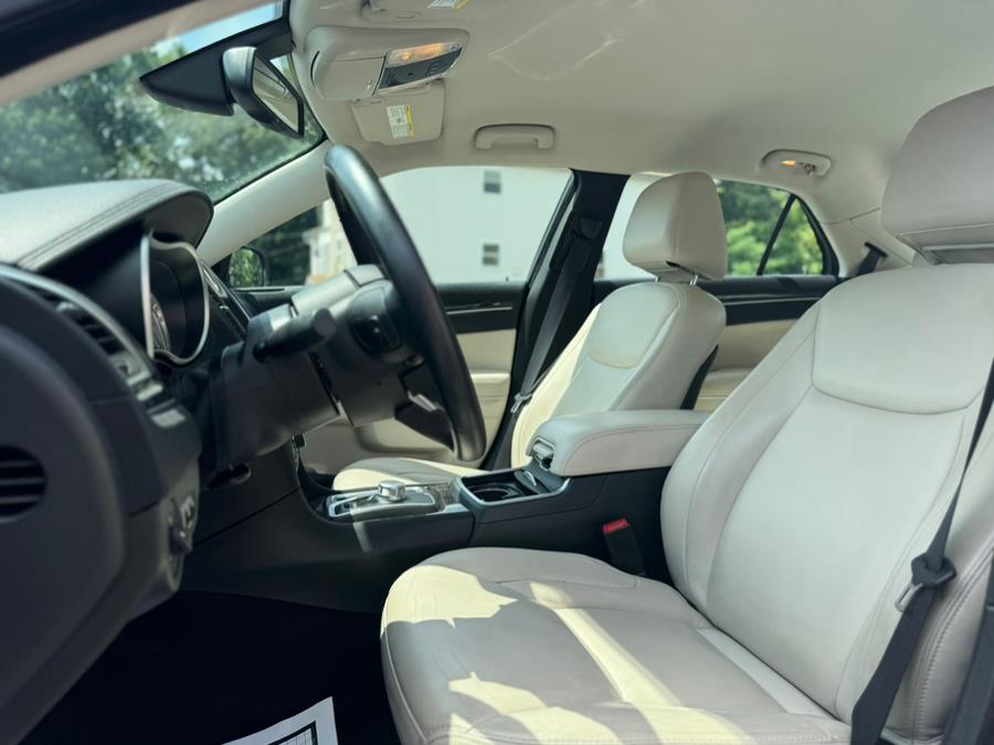 2016 Chrysler 300 4dr Sdn Limited AWD, available for sale in Irvington, New Jersey | RT 603 Auto Mall. Irvington, New Jersey 2016 Chrysler 300 4dr Sdn Limited AWD, available for sale in Irvington, New Jersey | RT 603 Auto Mall. Irvington, New Jersey