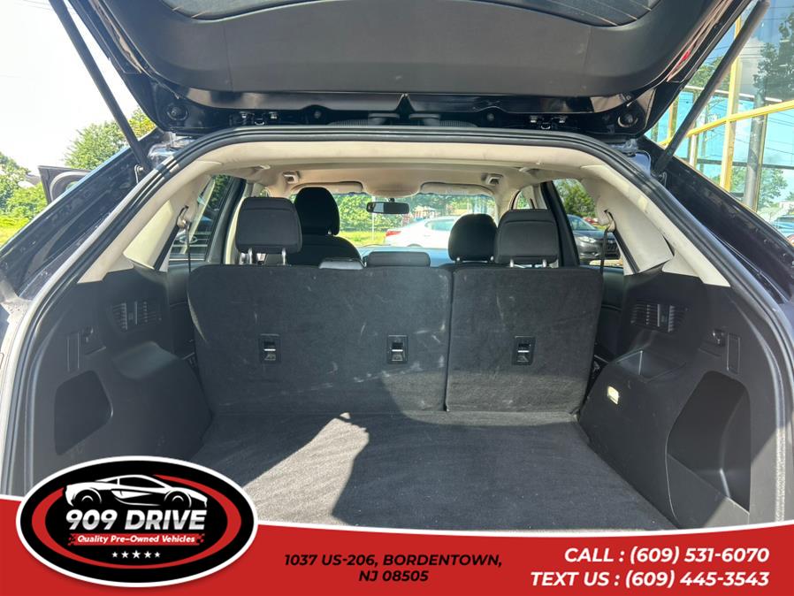 2017 Ford Edge SEL, available for sale in BORDENTOWN, New Jersey | 909 Drive. BORDENTOWN, New Jersey 2017 Ford Edge SEL, available for sale in BORDENTOWN, New Jersey | 909 Drive. BORDENTOWN, New Jersey