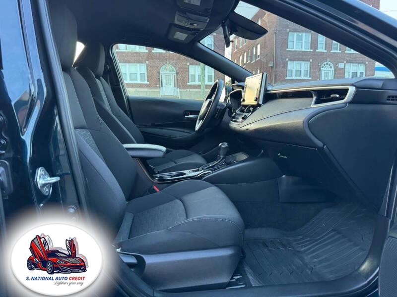 2022 Toyota Corolla Hatchback SE CVT (Natl), available for sale in Meriden, Connecticut | Sandra Auto Broker LLC. Meriden, Connecticut 2022 Toyota Corolla Hatchback SE CVT (Natl), available for sale in Meriden, Connecticut | Sandra Auto Broker LLC. Meriden, Connecticut