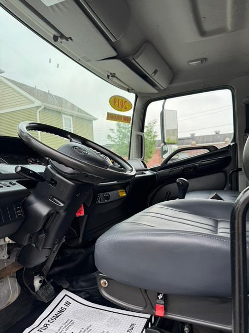 2019 Hino 268A 26 FT MICKEY BOX MAXON LIFTGATE NON CDL, available for sale in Paterson, New Jersey | Speedway Commercial Motors LLC. Paterson, New Jersey 2019 Hino 268A 26 FT MICKEY BOX MAXON LIFTGATE NON CDL, available for sale in Paterson, New Jersey | Speedway Commercial Motors LLC. Paterson, New Jersey