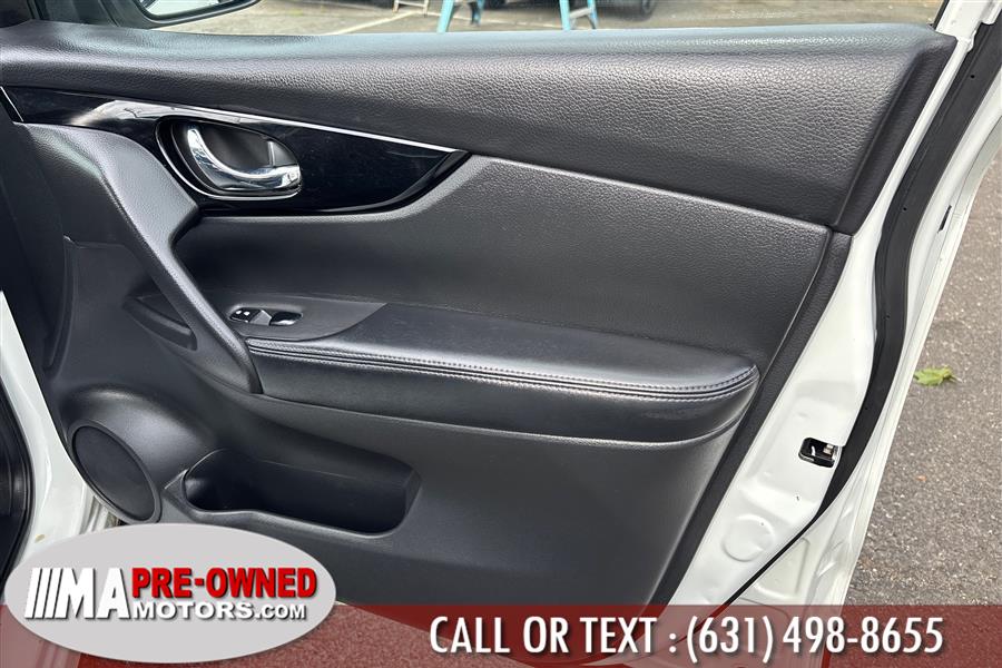 2017 Nissan Rogue Sport AWD SL, available for sale in Huntington Station, New York | M & A Motors. Huntington Station, New York 2017 Nissan Rogue Sport AWD SL, available for sale in Huntington Station, New York | M & A Motors. Huntington Station, New York