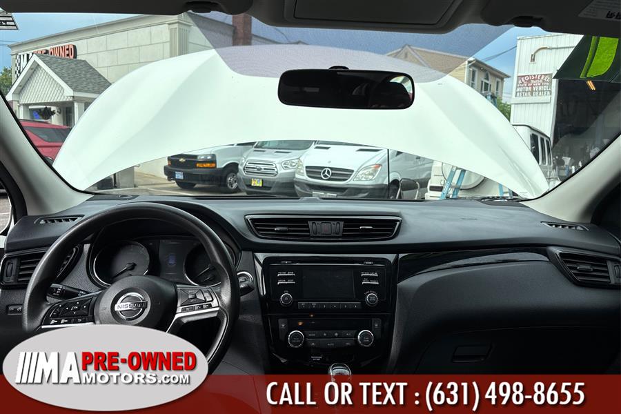 2017 Nissan Rogue Sport AWD SL, available for sale in Huntington Station, New York | M & A Motors. Huntington Station, New York 2017 Nissan Rogue Sport AWD SL, available for sale in Huntington Station, New York | M & A Motors. Huntington Station, New York