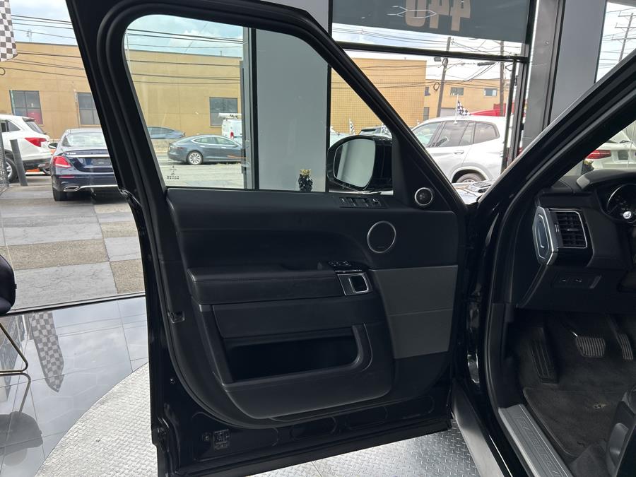 2016 Land Rover Range Rover Sport 4WD 4dr V6 HSE, available for sale in Jersey City, New Jersey | Luxe Auto Galleria. Jersey City, New Jersey 2016 Land Rover Range Rover Sport 4WD 4dr V6 HSE, available for sale in Jersey City, New Jersey | Luxe Auto Galleria. Jersey City, New Jersey
